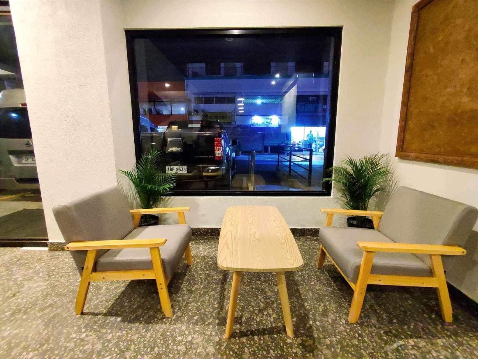 Rudolfo Suites 罗哈斯城 外观 照片