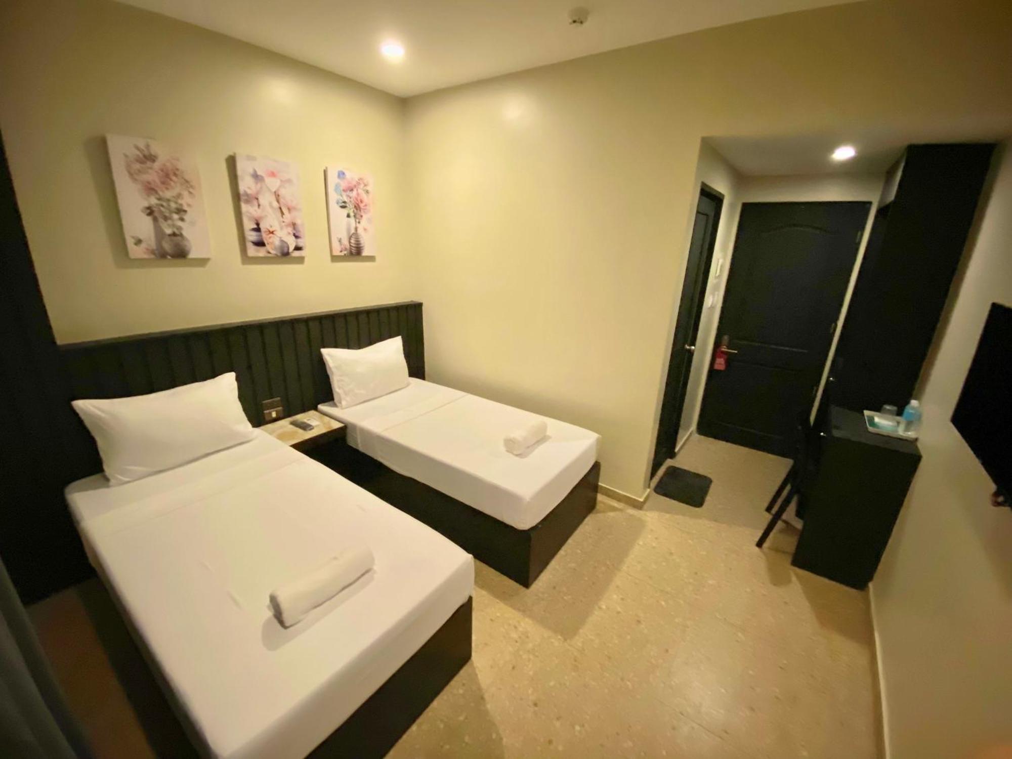 Rudolfo Suites 罗哈斯城 外观 照片